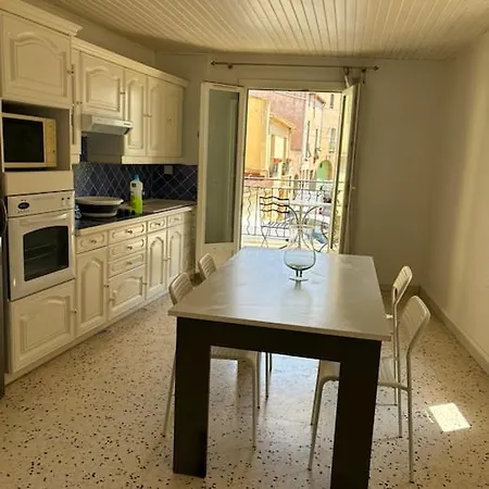 Bel 80m2 Au Centre De דירה